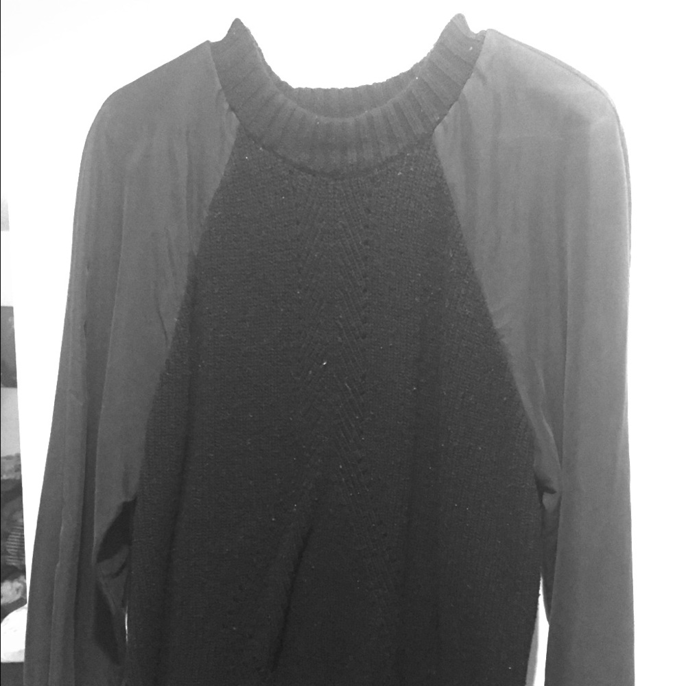 Calvin Kline Jeans Women’s sweater.